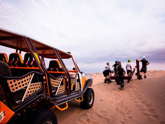 パラカス国立公園＋ワカチナオアシス1日ツアー！バジェスタス諸島クルーズ or ATV選べるアクティビティー＜混載／英語ガイド／ 入場料込／リマ発＞ 