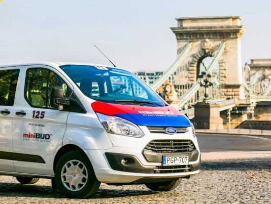 【空港シャトル】ブダペスト空港 ⇔ ブダペスト市内 ＜乗合／英語ドライバー＞