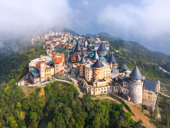 バーナーヒルズ観光ツアー ダナン市内観光と昼食付きプランあり＜日本語ガイド／半日または1日／混載または貸切／ダナン・ホイアン・フエ発＞