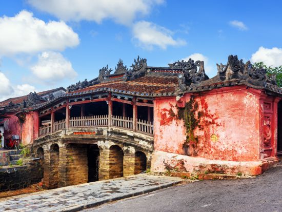 世界遺産ホイアン観光ツアー バンブーバスケットボート体験＋パノラマカフェ＋ホイアン名物料理の昼食＜午前／日本語ガイド／混載または貸切／ダナン・ホイアン・フエ発＞