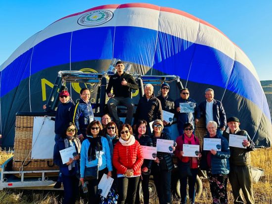 世界遺産カッパドキアで乗る熱気球！ ソアンル渓谷での感動フライト＜カッパドキア発／1～18名／送迎付＞