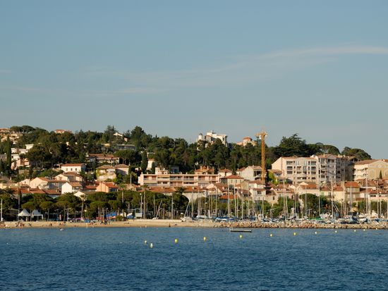 France_Sainte-Maxime_shutterstock_15782746