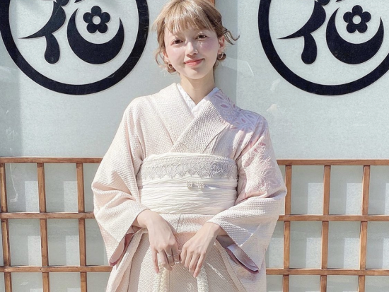 着物レンタル 京都駅前で手軽に和装変身！かんざし貸出＆簡単ヘアアレンジ無料＜京都タワーサンド店＞by wargo（ワーゴ）