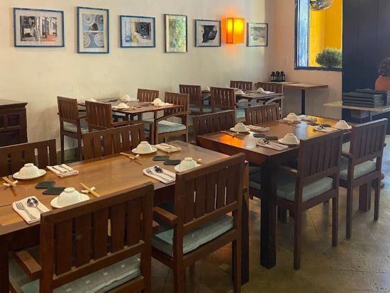 ハイ・カフェレストラン＆BBQコートヤード　食事券＆事前予約サービス ＜送迎オプションあり／ホイアン＞