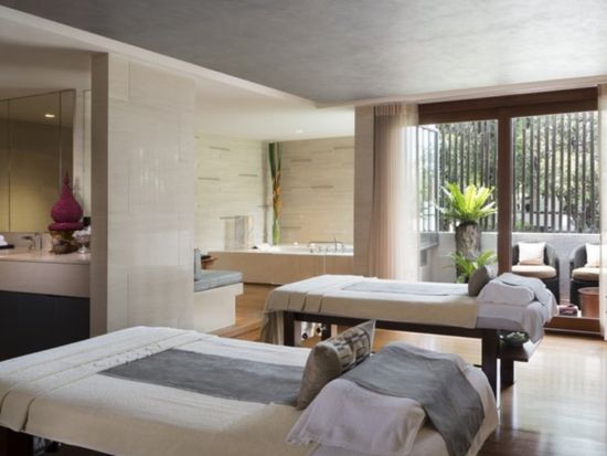 main-attraction-image