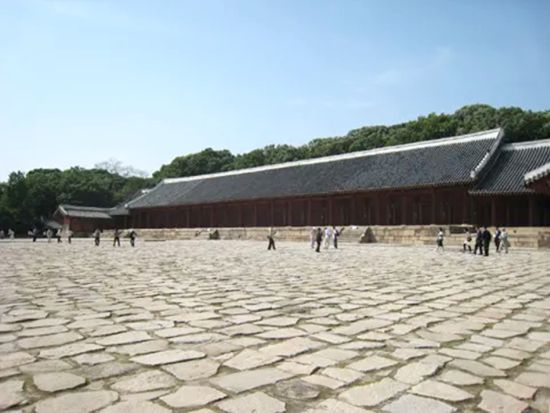 ソウル市内＆郊外1日観光ツアー　韓国の世界遺産巡り！昌徳宮（チャンドックン）＋宗廟＋水原華城＜日本語ガイド／昼食付／ホテルお迎え付＞