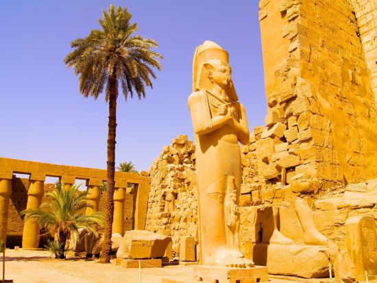 【ルクソール発 ナイル川クルーズ4泊5日】5つ星豪華客船利用！ルクソール＋エドフ＋コム・オンボ＋アスワン＜月・土出発／英語／アスワン着＞