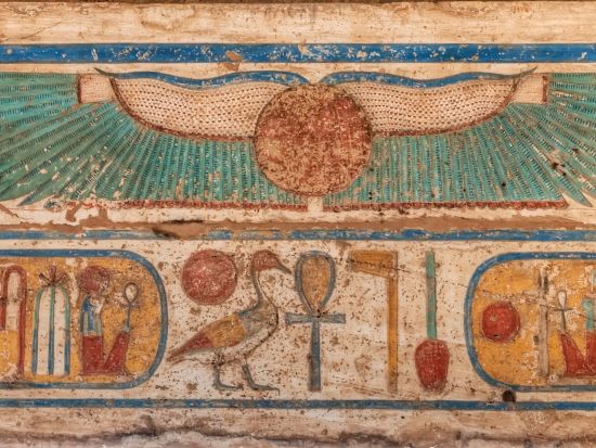 【ルクソール発 ナイル川クルーズ4泊5日】5つ星豪華客船利用！ルクソール＋エドフ＋コム・オンボ＋アスワン＜月・土出発／英語／アスワン着＞