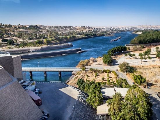 【ルクソール発 ナイル川クルーズ4泊5日】5つ星豪華客船利用！ルクソール＋エドフ＋コム・オンボ＋アスワン＜月・土出発／英語／アスワン着＞