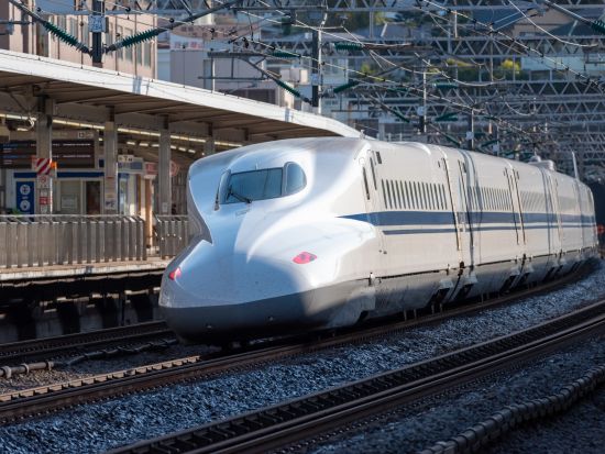 【駅送迎】JR京都駅（東海道新幹線） ⇔ 京都市内 アルファードまたはハイエースから選択＜貸切／定員5～9名＞by マツシマモビリティサービス