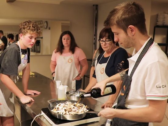 本格イタリアン料理レッスン体験 プロのシェフと作る4コースディナー＜夜／約4時間／ディナー付き／フィレンツェ発＞