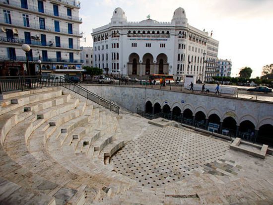 アルジェ宿泊ツアー　世界遺産カスバや市内の見どころを2日間でたっぷり満喫＜1泊2日／英語ガイド／アルジェ発着＞