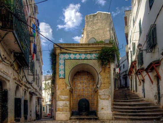 アルジェ宿泊ツアー　世界遺産カスバ＆ティパサ＋シェルシェル＋アルジェを巡る＜2泊3日／英語ガイド／アルジェ発着＞