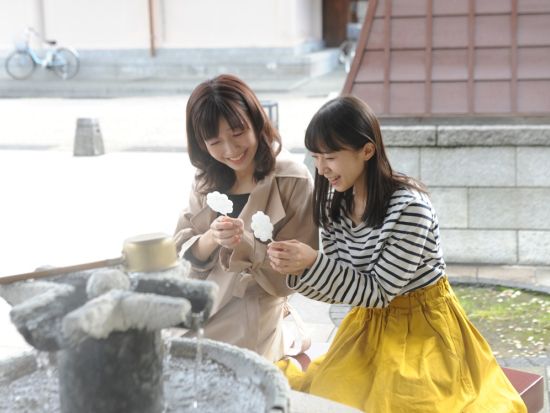 山中温泉スイーツめぐり 山中温泉内の８つの美味しいスイーツの中から3つの味が楽しめるお得なクーポン券＜2025年10月1日～2026年3月31日　山中温泉＞