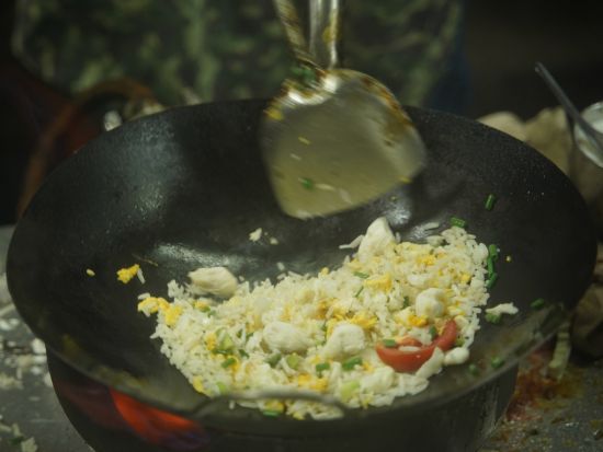 トゥクトゥクで行く！チャイナタウン グルメツアー　ミシュラン掲載の屋台4か所巡り＋バンコク夜景観賞＜夜／英語ガイド／日本語カスタマーサポート＞