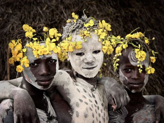 オモ渓谷の3部族（ハマル族・ダセネチ族・ムルチ族）訪問ツアー2泊3日＜英語／貸切／ジンカ空港発着＞