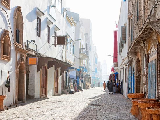 Morocco_Essaouira_Medina_shutterstock_307335923