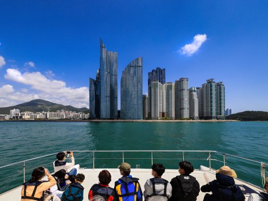 釜山ヨットツアー　甘川文化村＆海東龍宮寺＆青沙浦エリア＆スカイカプセル ＜1日／1名参加OK／選べる出発地／英語ガイド＞