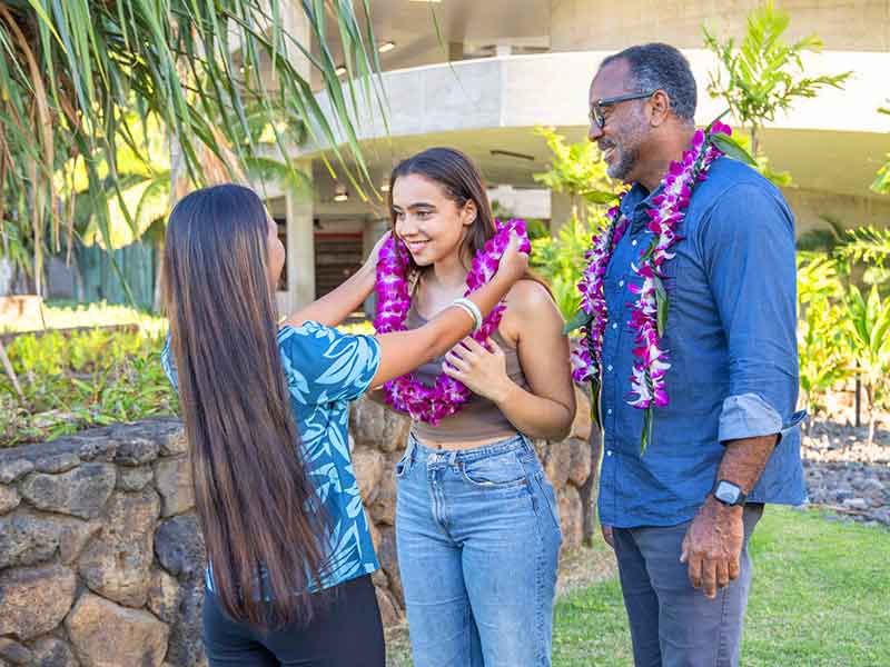 lei_greeting_oahu_main_image