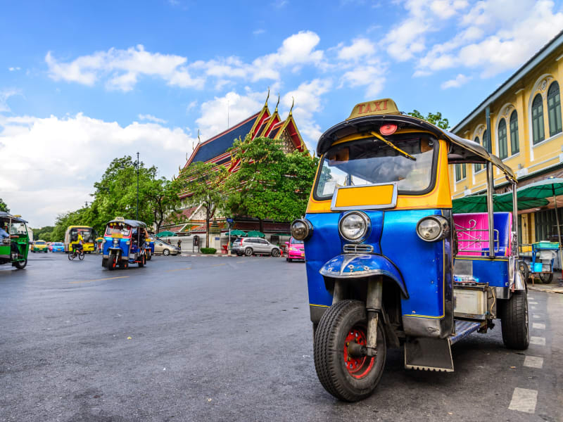 Generic_Tuk tuk in Bangkok_AdobeStock_87004915