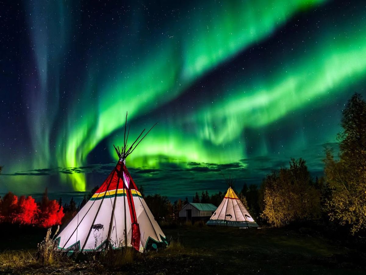 超レア　ライモナイト共生パープルパイライトインクォーツ　スフィア　オーロラ 超レア ライモナイト共生パープルパイライトインクォーツ スフィア