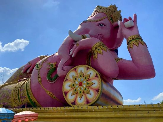 ピンクガネーシャのチャチュンサオ祈願めぐり　金運と健康と幸運を祈る旅＜日本語ガイド＞ by JTB