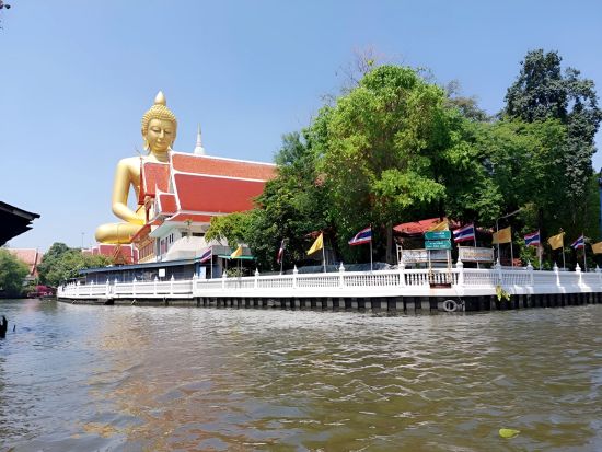 ロングテールボートで水上家屋＋ワット・アルン＋ワット・パクナムを巡る　チャオプラヤー川クルーズ＜日本語ガイド＞ by JTB