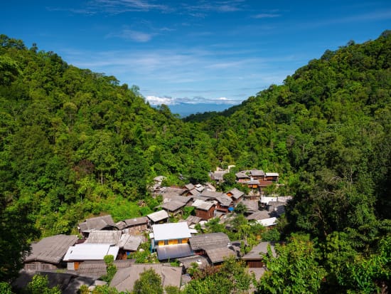 Mae Kampong_Cafe on the hill_pixta_73161439_L