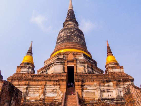 世界遺産アユタヤ遺跡＋バンパイン宮殿＋象乗り観光ツアー　5大遺跡巡り＜日本語ガイド／タイ料理ランチ＞