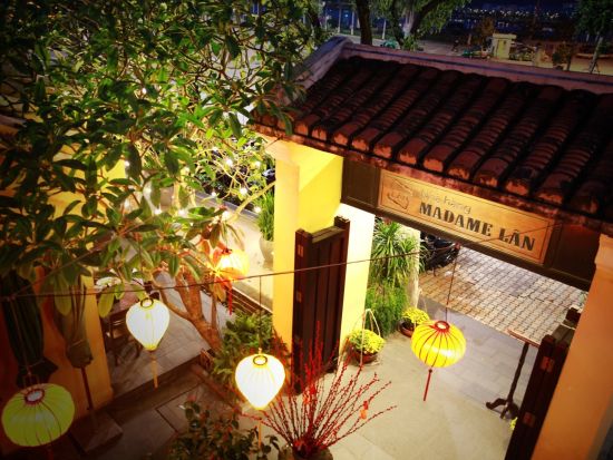 ダナン帰国日プラン　4つ星ホテル「グランヴィリオシティダナン」でマッサージと大浴場を満喫　＜ミシュラン掲載店「マダムラン」の夕食付き／貸切送迎／空港お送り＞