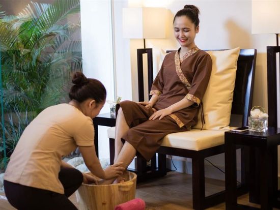 ダナン帰国日プラン　4つ星ホテル「グランヴィリオシティダナン」でマッサージと大浴場を満喫　＜ミシュラン掲載店「マダムラン」の夕食付き／貸切送迎／空港お送り＞