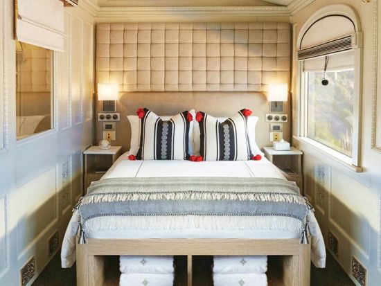 クスコ⇒プーノ 豪華夜行列車アンデアン・エクスプローラ号 1泊2日の旅＜全食事込み／英語ガイド＞