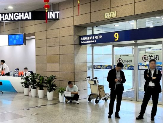 【空港送迎】上海浦東国際空港⇔上海市内ホテル or 上海ディズニーランド地区ホテル＜貸切／最大14名／中国語ドライバー＞