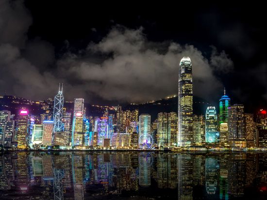 Hong Kong_Symphony of lights_shutterstock_715702963
