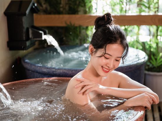 ダナン帰国日プラン　ベトナム最大のウォーターパーク「三日月ウォーターパーク365」でぎりぎりまでダナン観光を満喫　＜夕食付き／貸切送迎／空港お送り＞