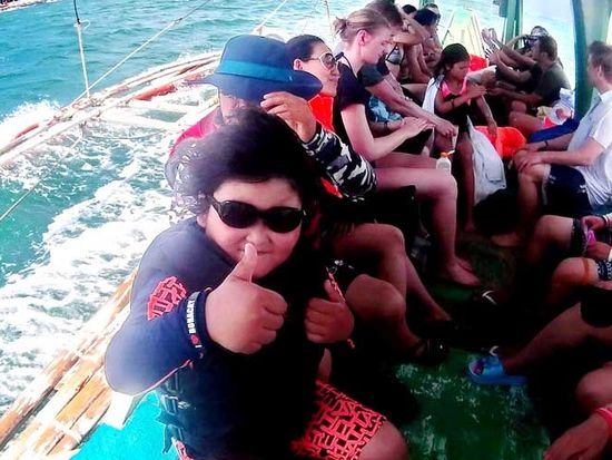 Ultimate-Island-Hopping-Boracay-Activities-10