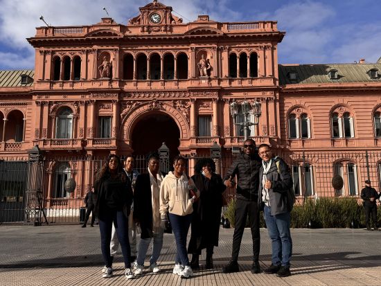 ブエノスアイレス市内　半日観光ツアー ＜ランチ付きプランあり／英語ガイド＞