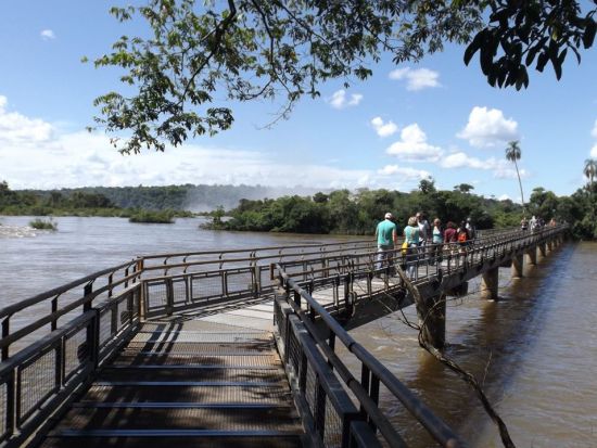 イグアスの滝（アルゼンチン側）1日観光ツアー　ボートツアー付きプランあり ＜英語ガイド／プエルト・イグアス発＞