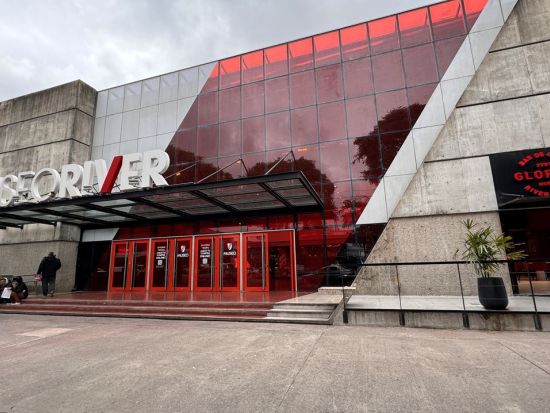 本場サッカースタジアム　ラ・ボンボネーラ＆エル・モヌメンタル見学ツアー ＜英語ガイド＞