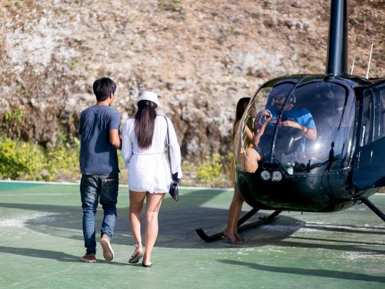 ボラカイ島 ヘリコプター遊覧ツアー　選べる3コース＜貸切／2～3名／英語＞