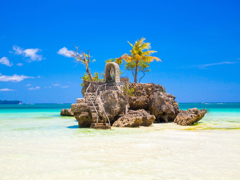 Philippines_Boracay Island_Willy_s Rock_AdobeStock_79480122