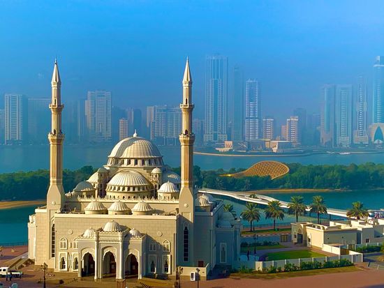 UAE-Sharjah-Al Noor Mosque-shutterstock_2360442591