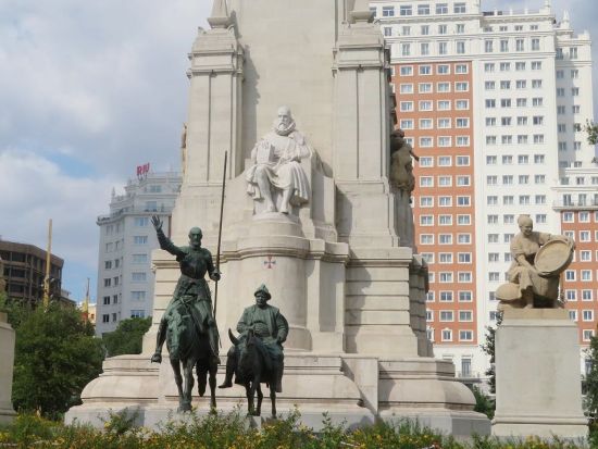 「裏話ガイド」がご案内するマドリード観光　プラド美術館＆ゲルニカ鑑賞＜貸切／午後／約5時間／日本語／バル巡りオプションあり／マドリード発＞