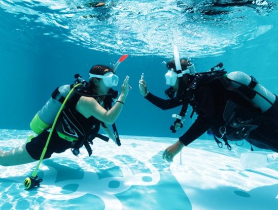 PADIオープンウォーターダイバー講習 石垣島内ではほかにない自社プール講習 世界基準のライセンス取得でダイビングスキルを上げる＜2日間／石垣島＞