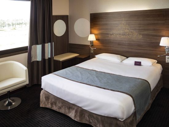 モンサンミッシェル宿泊ツアー1泊2日＆ノルマンディーのいなか村　島内または対岸から選べるホテル＜日本語アシスタント＞by EMI