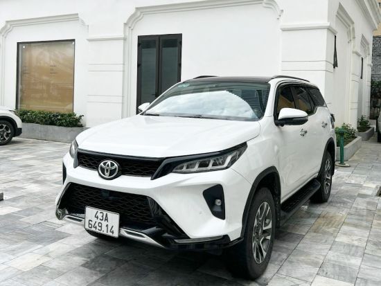 ダナン空港お迎え＆貸切チャーターツアー　ダナン大聖堂＋リンウン寺院＋ドラゴン橋＜5時間／日本語ガイドあり／ダナンorホイアン市内ホテルお送り＞