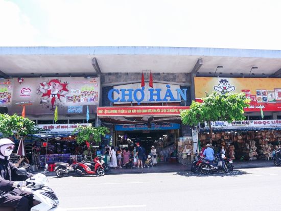 ダナン空港お迎え＆貸切チャーターツアー　ダナン大聖堂＋リンウン寺院＋ドラゴン橋＜5時間／日本語ガイドあり／ダナンorホイアン市内ホテルお送り＞