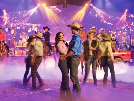 オーストラリアン・アウトバック・スペクタキュラー（Australian Outback Spectacular）3コースディナーショー＜ゴールドコースト＞