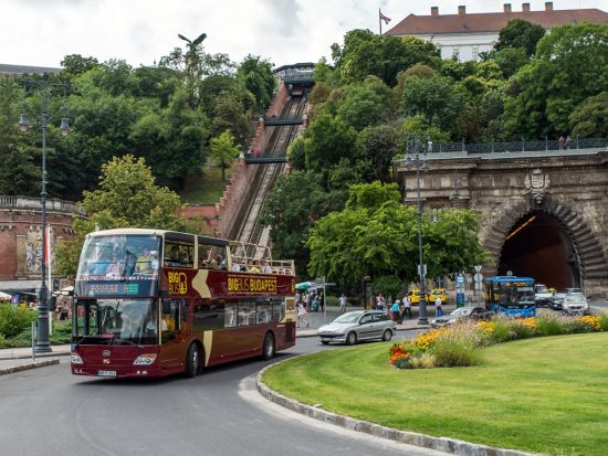 ブダペスト 乗り降り自由バス　チケット事前予約 ＜英語オーディオガイド＞