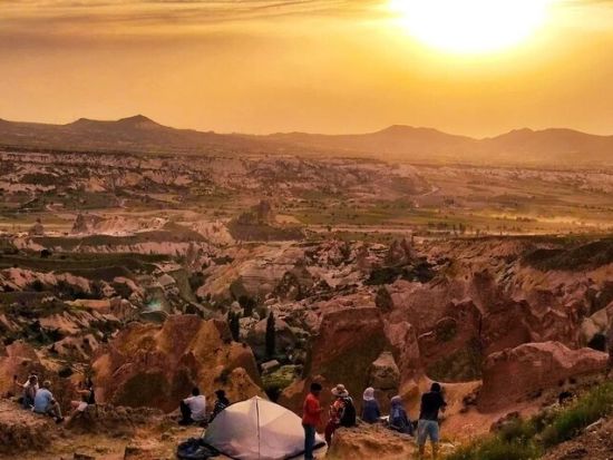 世界遺産カッパドキア　ローズバレーサンセット鑑賞ツアー＜2時間／英語ガイド／カッパドキア発＞＊前日まで予約受付中